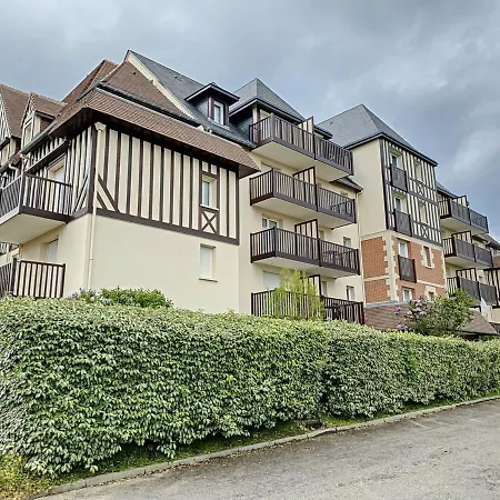 Apartment Front De 11 - Jardin - Thalasso Cabourg