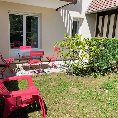 Front De 11 - Jardin - Thalasso * Cabourg